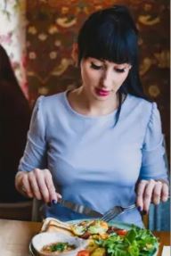 Bad example: Eating, legs not visible